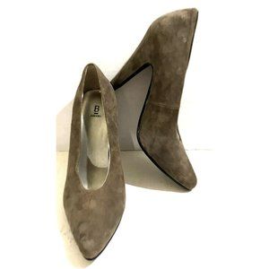 Bakers Womens Size 7.5  GRAY  Suede leather  style 1987 ELDA Heels Shoes